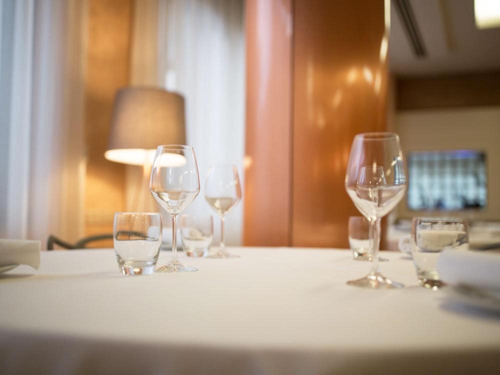 Ristorante Hotel Lucia - 100 Mt Dal Mare Джулианова Екстериор снимка